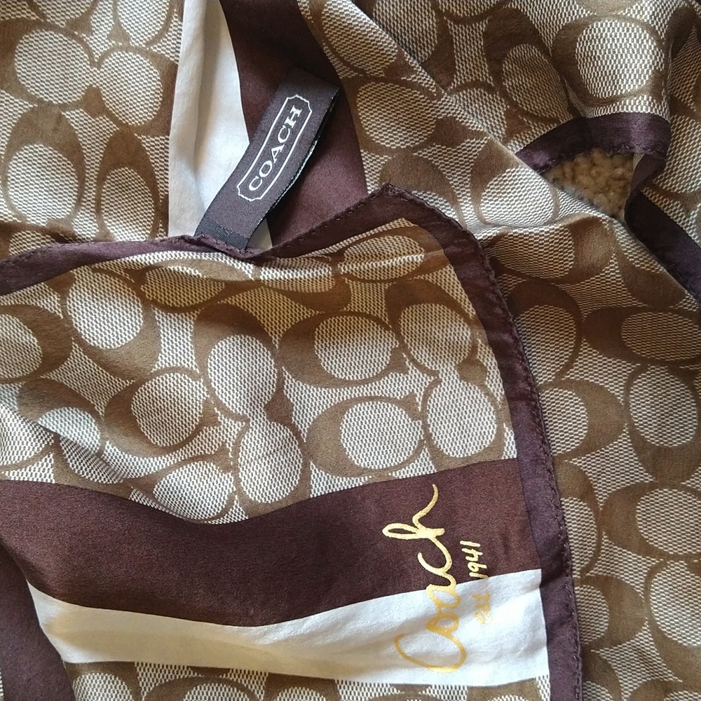 Coach Signature Logo Silk Scarf🧣